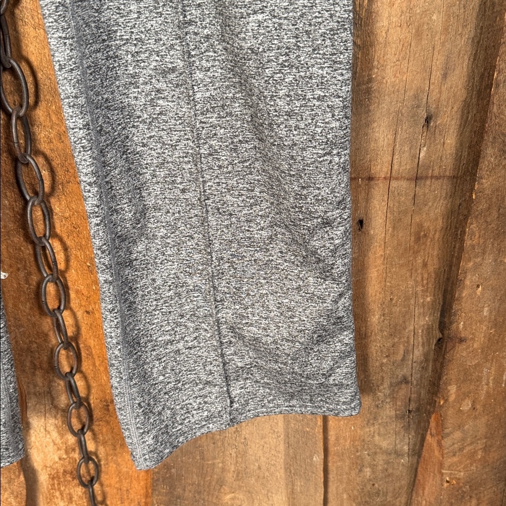 Vuori Gray Women’s Track Pants - Picture 3 of 11